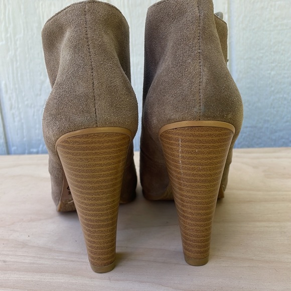 LOFT Suede Peep Toe Booties size 8 - Picture 6 of 10